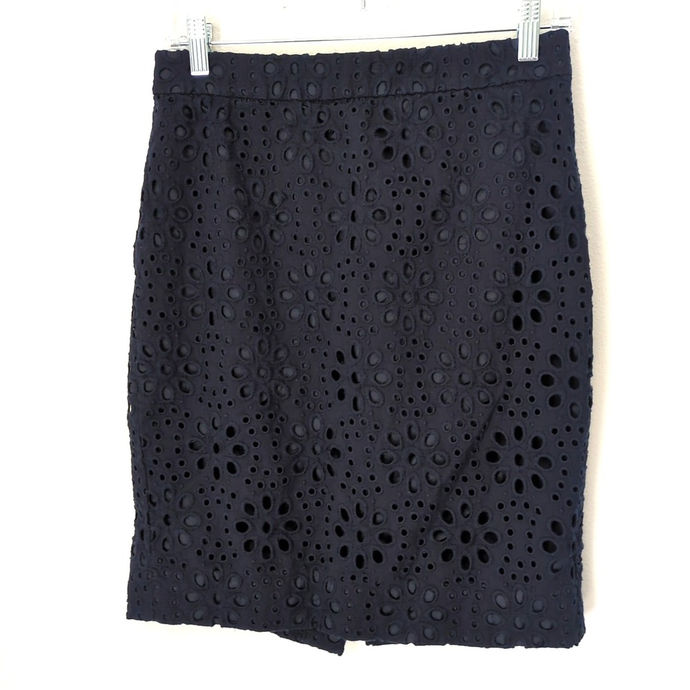 J. Crew Floral Eyelet Lace Pencil Skirt Sz 4 Navy Blue Lined Back Zipper